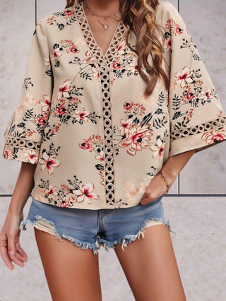 Noelle - Floral Top - V-neck Swing Sleeves