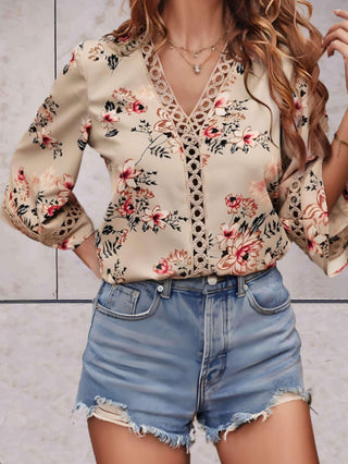 Noelle - Floral Top - V-neck Swing Sleeves