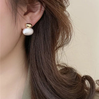 Micara - Glimmering Pearls - Earrings