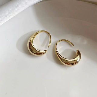 Micara - Curvy Hoops - Earrings