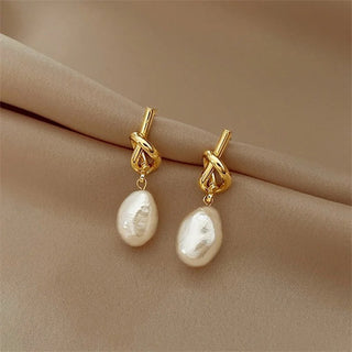 Micara - Knotty Pearls - Earrings