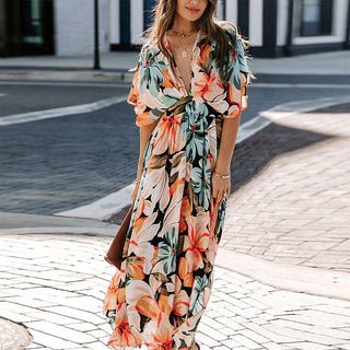 Philine - Maxi Dress - Floral and slit design